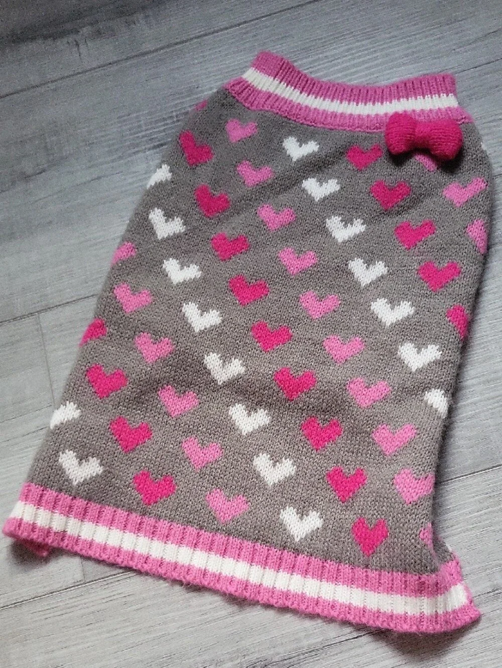Gray Heart-Print Knit Dog Sweater Pink Trim